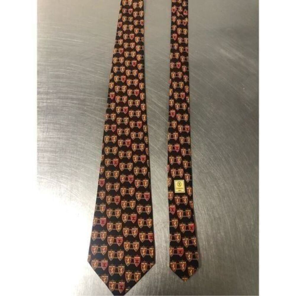 Vintage Chanel Paris Men’s Silk Blue and Red Lion Shield Designer Dress Tie